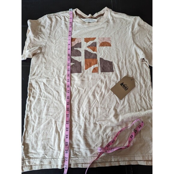 New REI Co-Op Shirt Bundle (2) Tan Purple Outdoors Active Men's Medium NWT - Picture 7 of 14